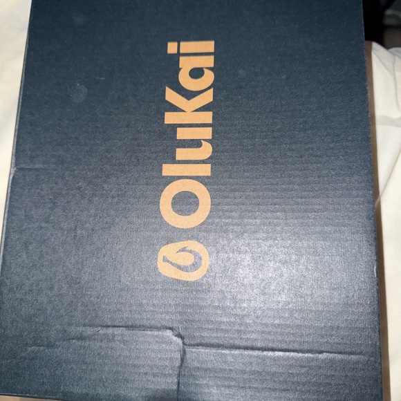 OluKai Women's Elegant Black Sandals - Picture 2 of 4